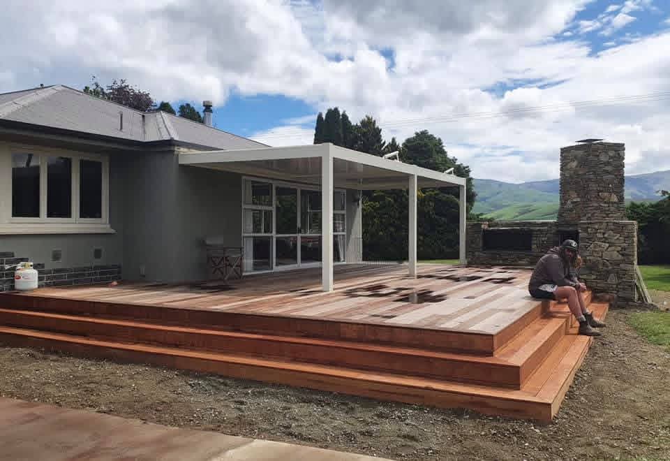 Timber deck and pergola built by Beaton Construction in Canterbury